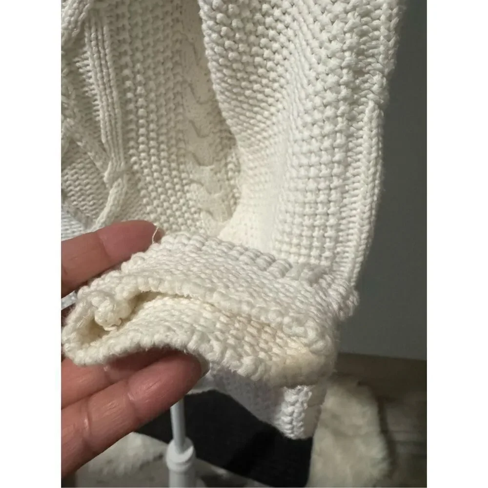 Irelands eye White cotton v neck knit sweater L